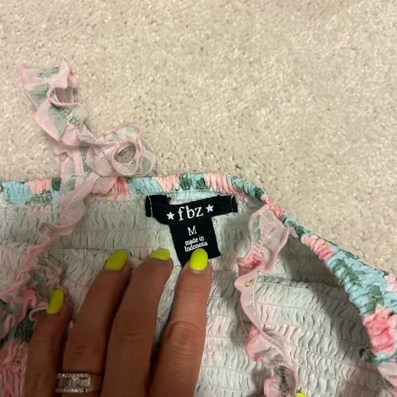 Adorable Flowers by Zoe matching skirt and top size medium - Picture 3 of 4